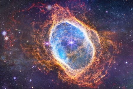 Çalgı (Lyra) takımyıldızındaki gezegenimsi bulutsu