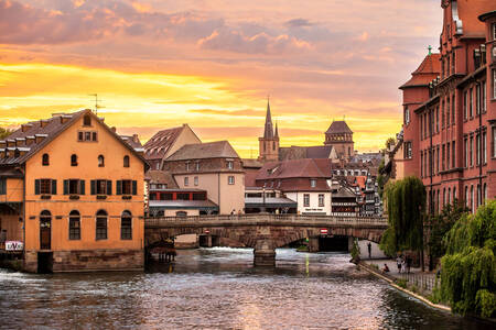 Sonnenuntergang in Straßburg