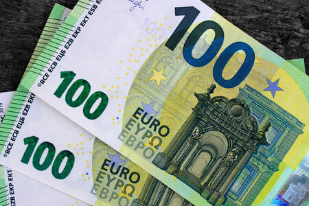 One hundred euro banknotes