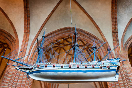 Votiefschip bij de Kathedraal van Stockholm
