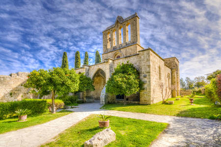 Biserica monahală din mănăstirea Bellapais