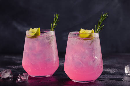 Růžový koktejl