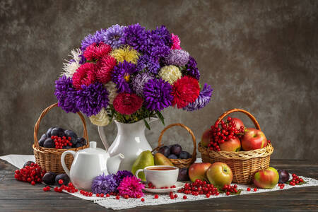 Bouquet with asters and fruit baskets