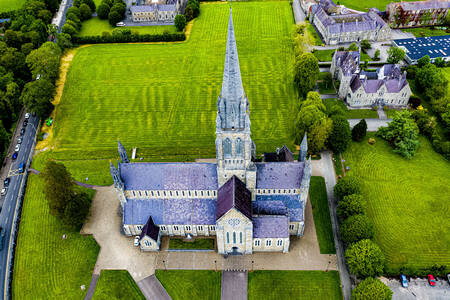 Luftfoto af St. Mary's Cathedral i Killarney