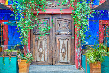 Facciata colorata di una casa a Monterrey