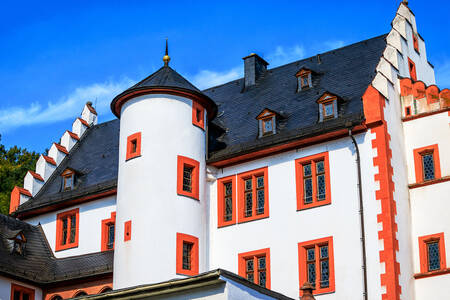 Fasaden til Huttenschloss-slottet i Bad Soden