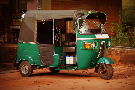 Ασιατικό ταξί τουκ-τουκ