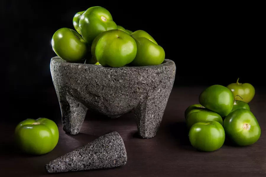 Zelenina Physalis v kamennej malte