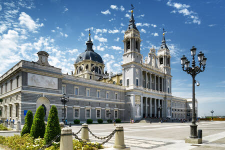 Katedrala Santa Maria of the Roial Almudena