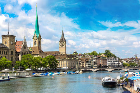 Uitzicht op de oude stad van Zürich