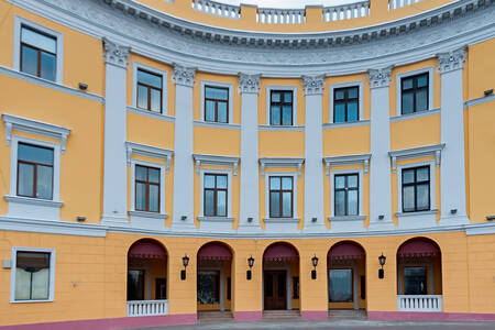 Fassade eines alten Gebäudes in Odessa