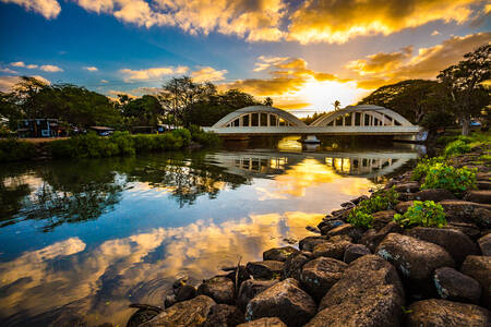 Схід сонця над мостом Анахулу