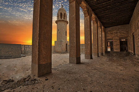 Vieille mosquée au coucher du soleil