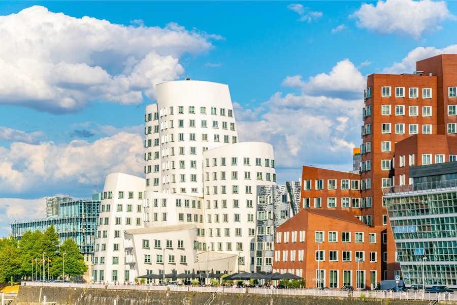 Dusseldorf'ta yeni gümrük ofisi