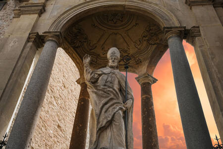 Statue des Heiligen Ubaldo in Gubbio