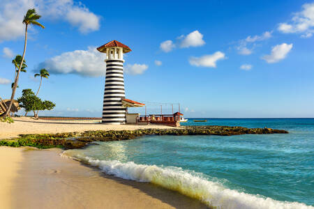 Vuurtoren op het strand