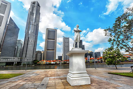 Statue of Stamford Raffles in Singapore