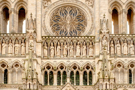 Fassade der Kathedrale von Amiens
