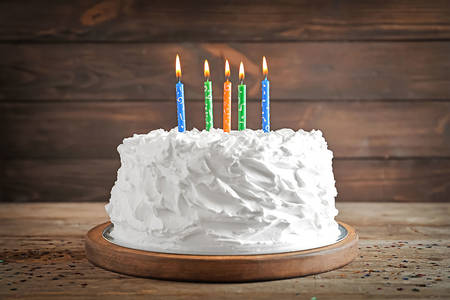 Торт зі свічками