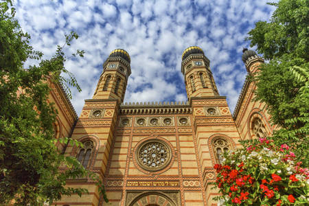 Fasáda Velké synagogy v Budapešti