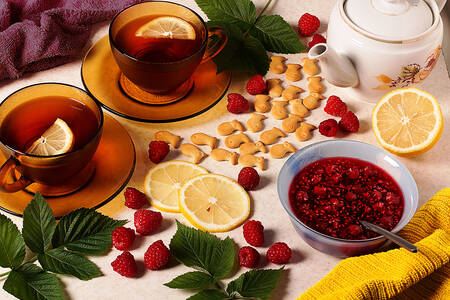 Lemon tea and raspberry jam