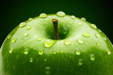 Зелена ябълка